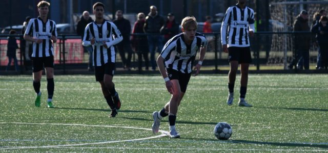 Jay Zouteriks van Hercules naar FC Dordrecht O21 seizoen 23/24